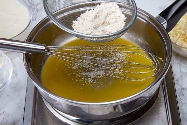 Salsa Alfredo con leche 26