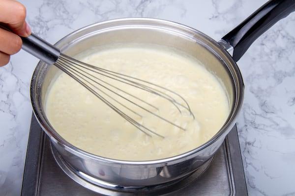 Salsa Alfredo con leche 32