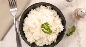 ¿Cómo recalentar arroz en el microondas?