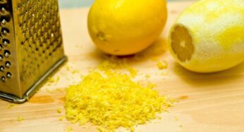 [Guia] Cómo rallar un limón con un rallador de queso