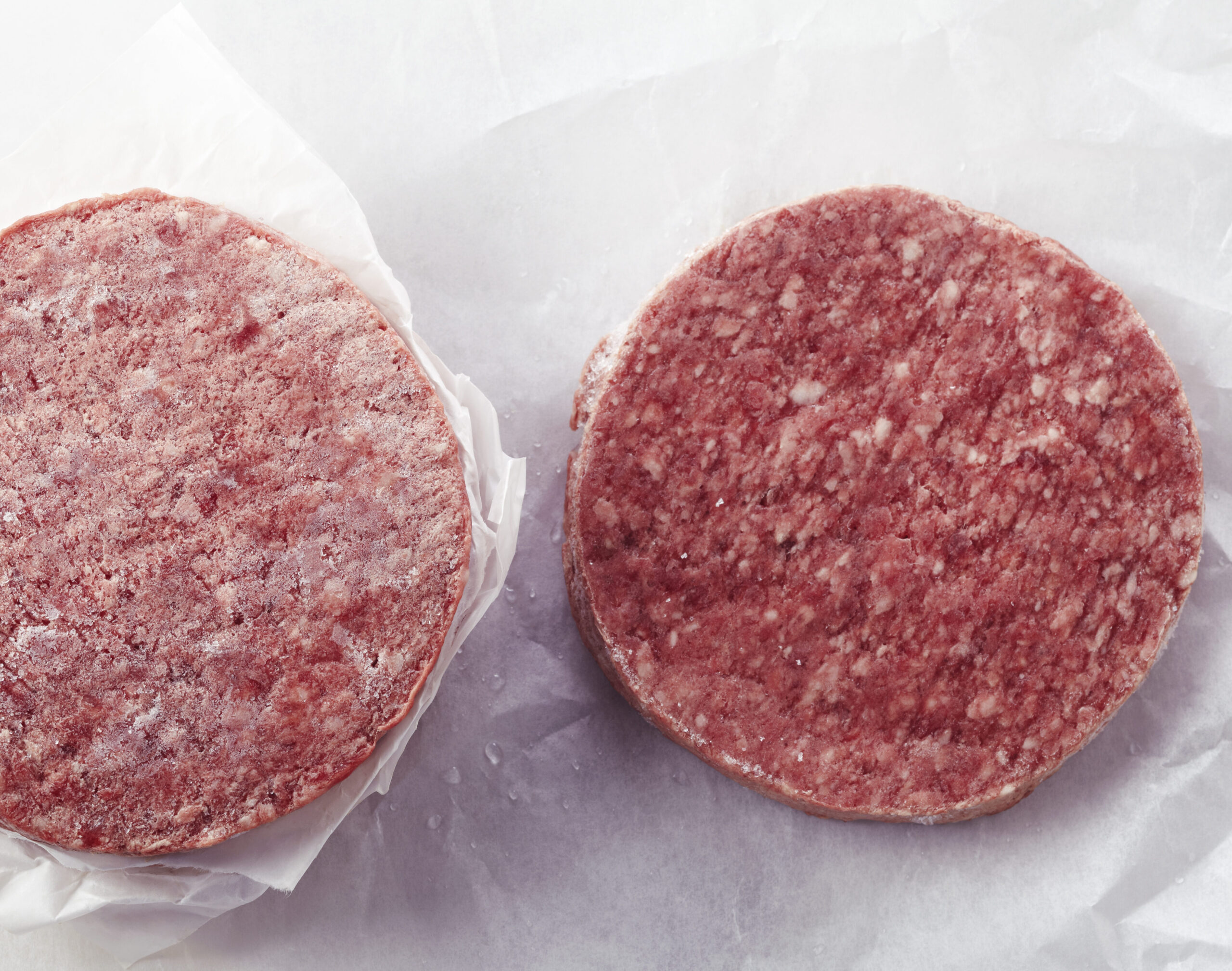 ¡Prepara en minutos una hamburguesa deliciosa congelada en microondas!