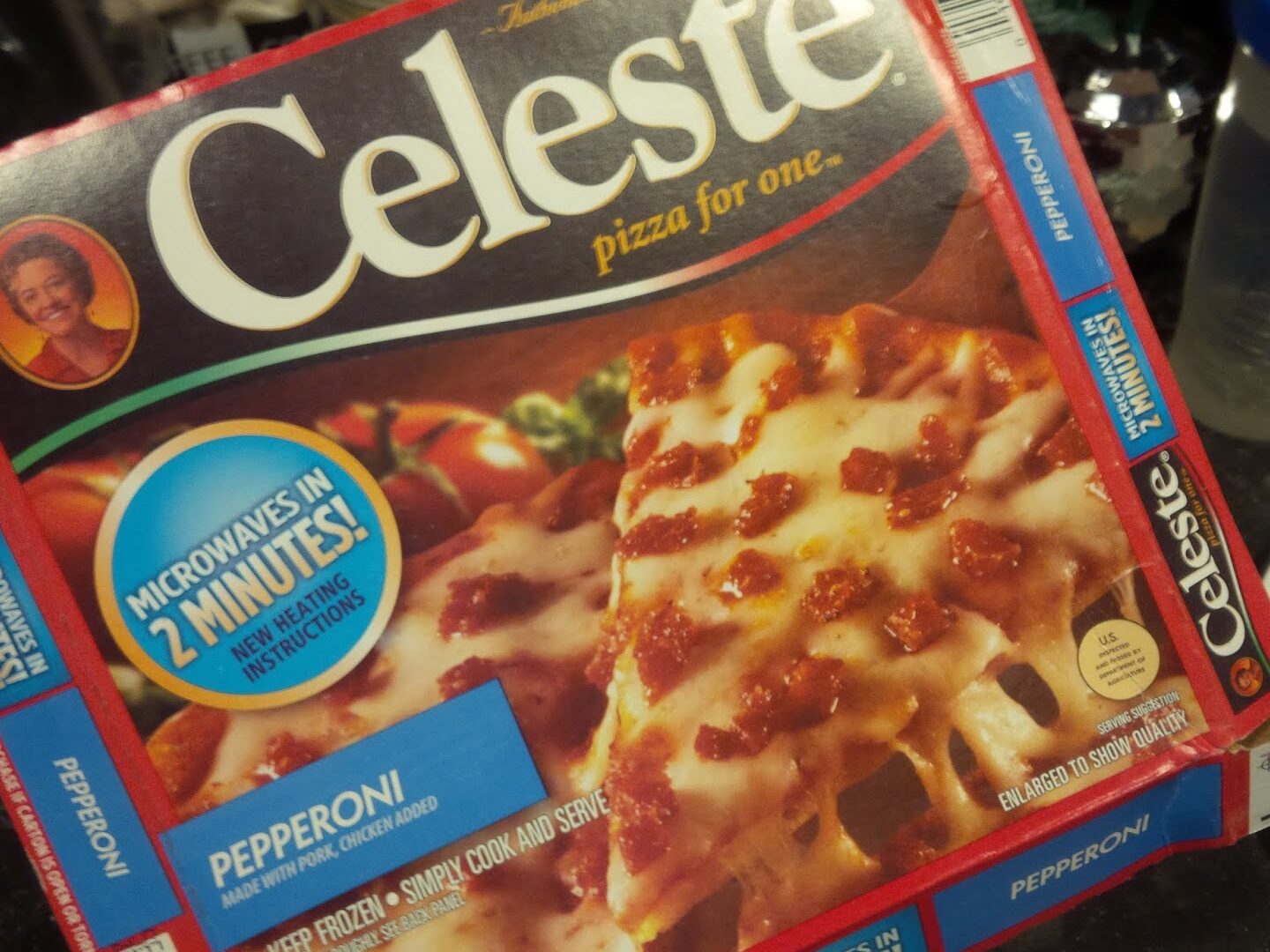 Prepara una deliciosa pizza en minutos congelada para microondas y grill