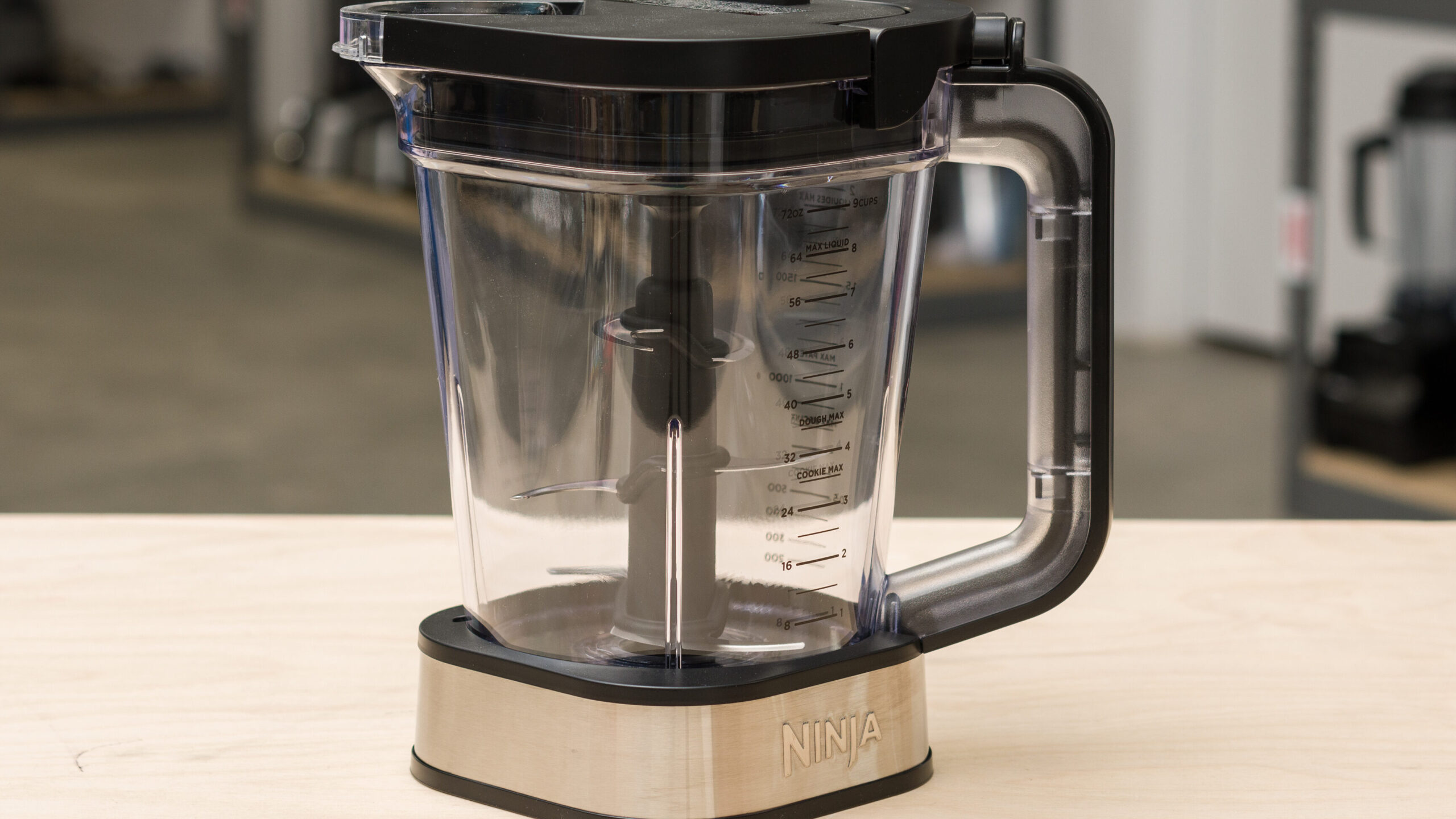 Descubre la potencia y elegancia de la licuadora italiana: ¡Prepara tus mejores recetas en segundos!