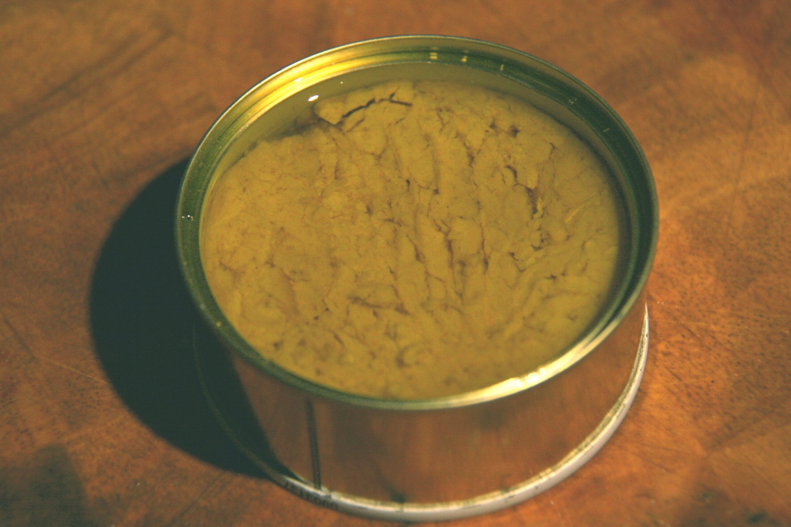 ¿Atún en lata en mal estado? Aprende a detectarlo en segundos