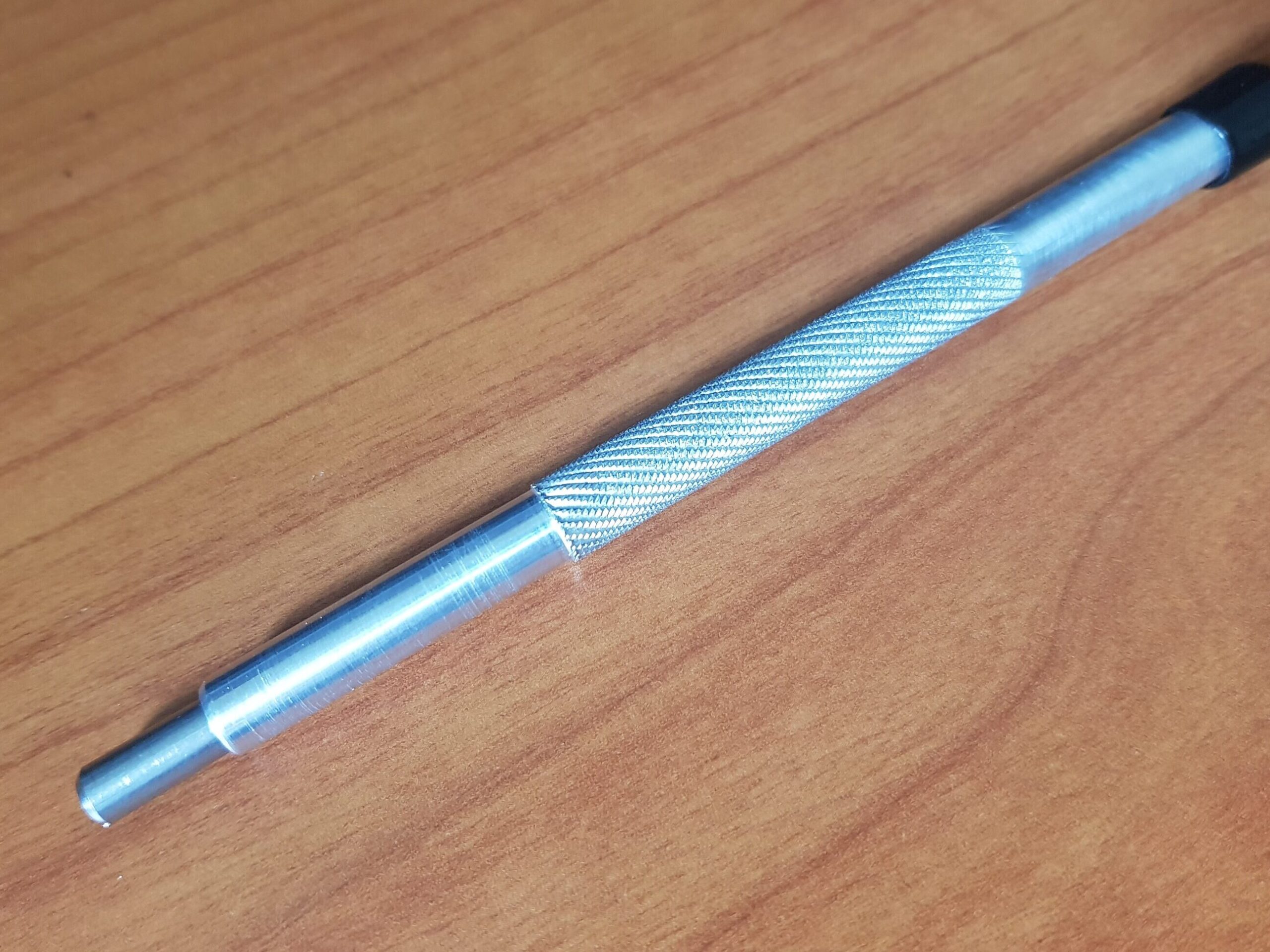 Cómo desmontar tu cafetera Nespresso en 3 sencillos pasos con esta herramienta única.