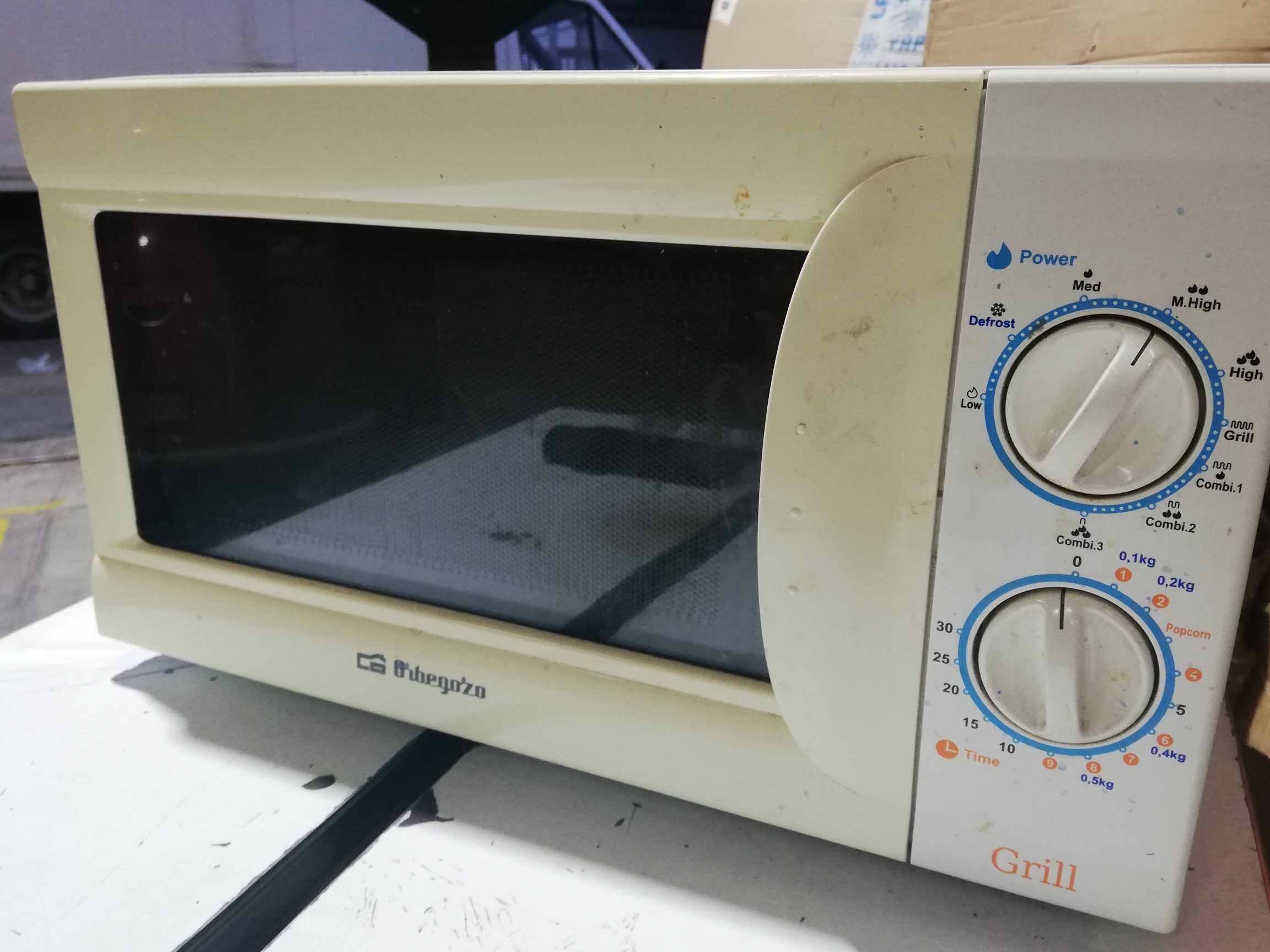 Descubre el encanto vintage de los microondas Orbegozo antiguos